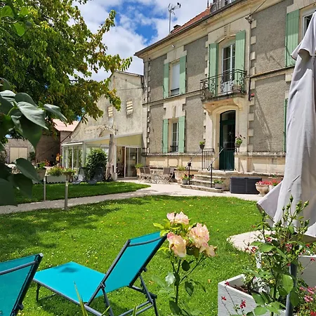 La Métairie Au Milieu Des Vignes Apartamento Réaux