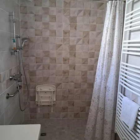 La Métairie Au Milieu Des Vignes Appartamento Réaux