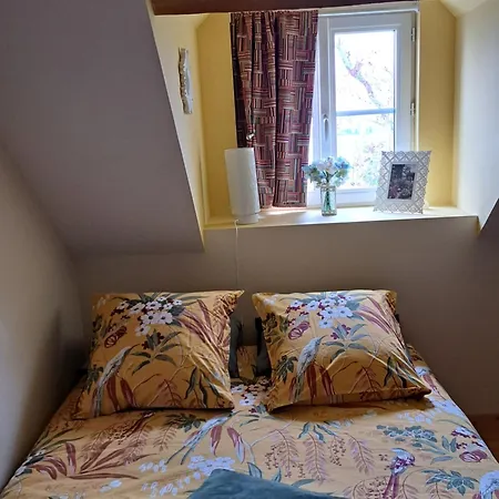 La Métairie Au Milieu Des Vignes *