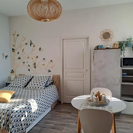 La Métairie Au Milieu Des Vignes * Réaux