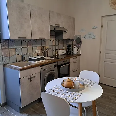 La Métairie Au Milieu Des Vignes Apartamento Réaux