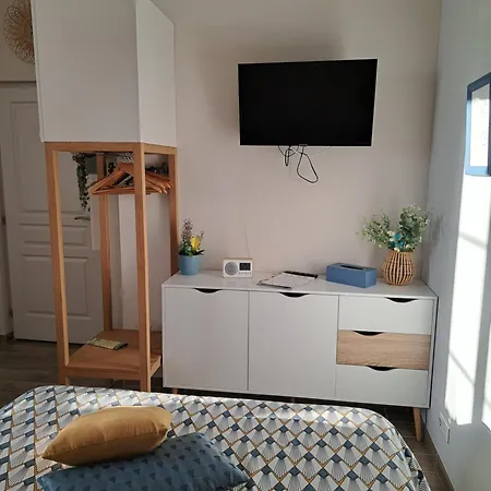 La Métairie Au Milieu Des Vignes Réaux